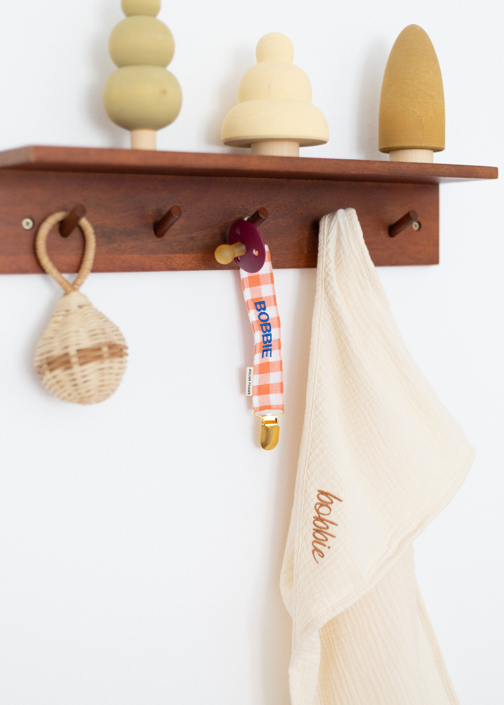 Atelier POMME KEEP-IT-CLOSE - STICKY BIBS CHECKED IN - HAPPY ORANGE