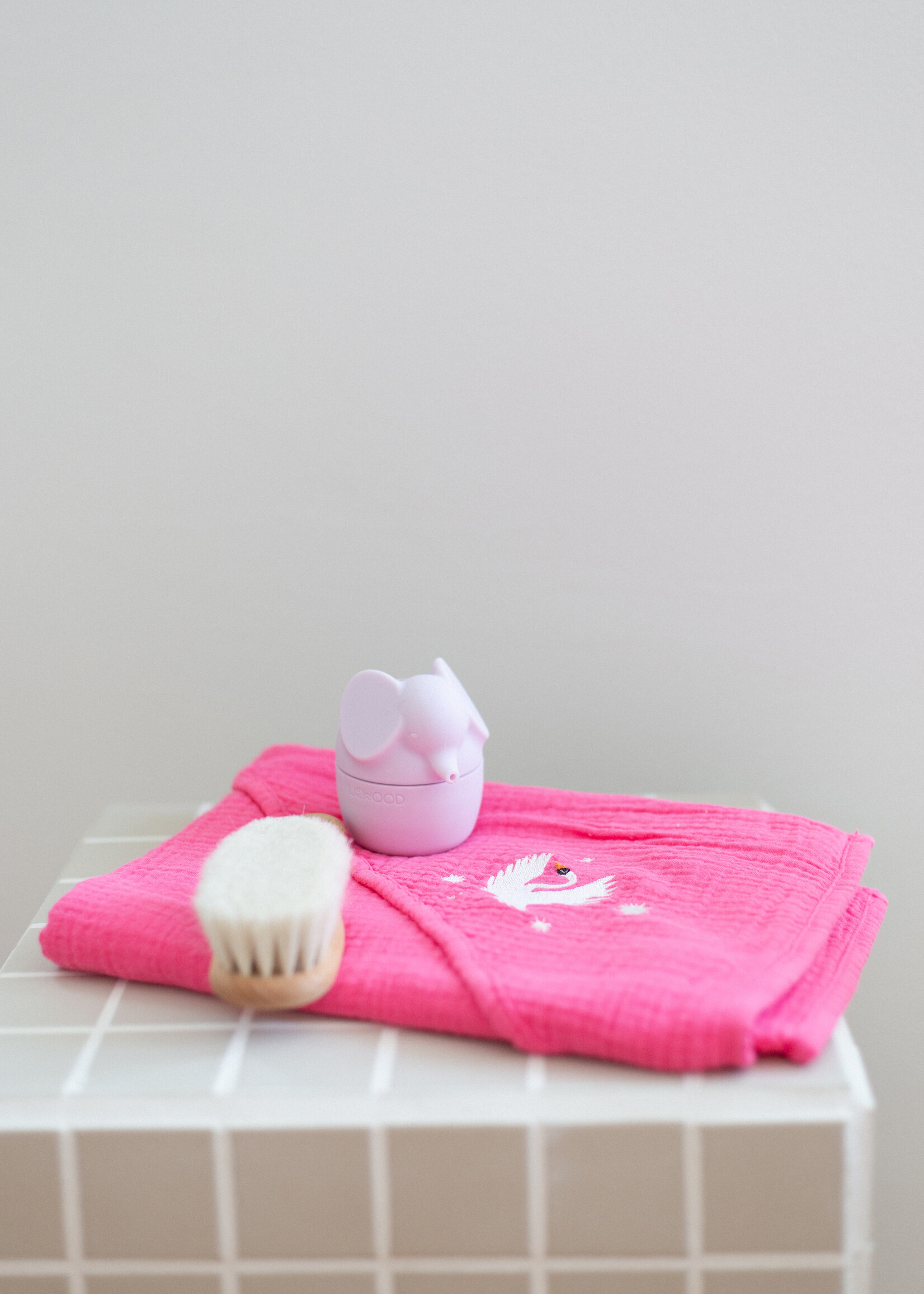 Atelier POMME BATH TOWEL - BLOWY BUBBLEGUM