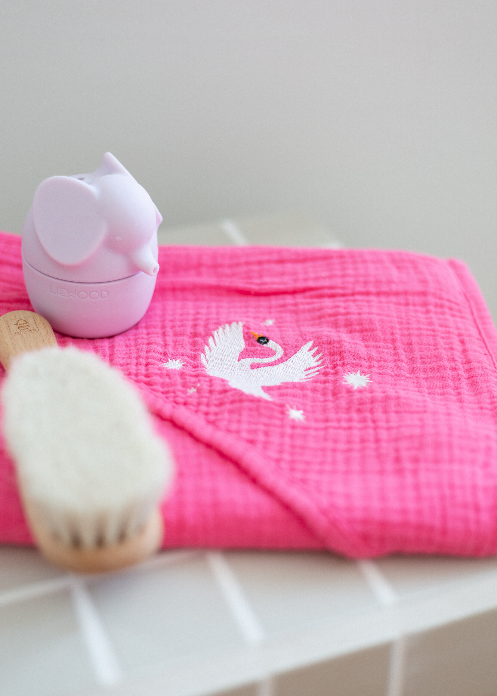 Atelier POMME BATH TOWEL - BLOWY BUBBLEGUM