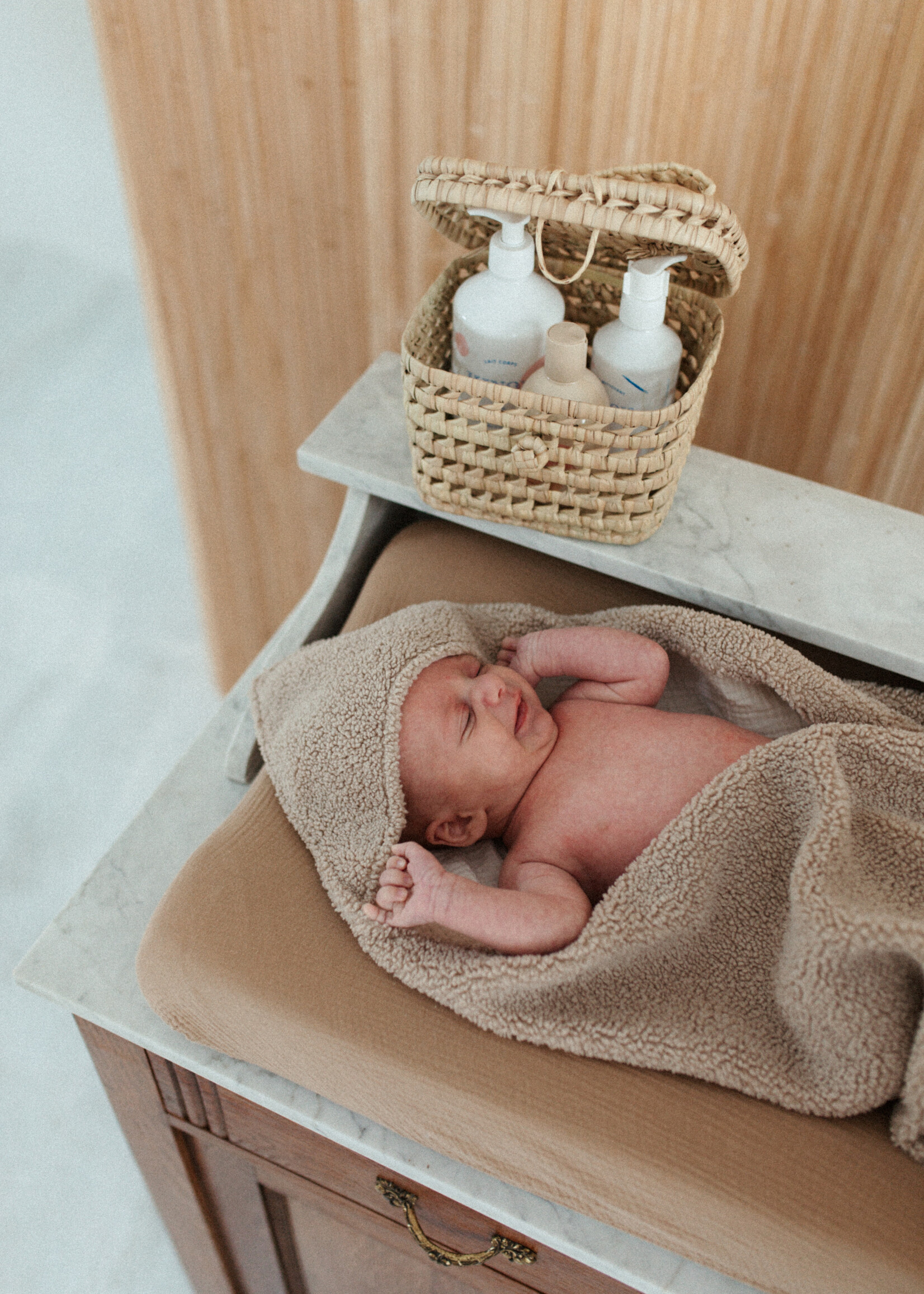 Atelier POMME COSY TEDDY HOODED BLANKET