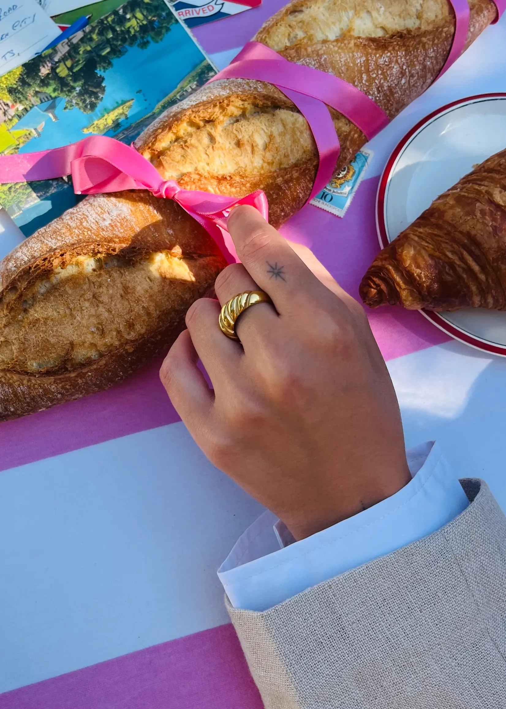 BONNIE STUDIOS CROISSANT RING
