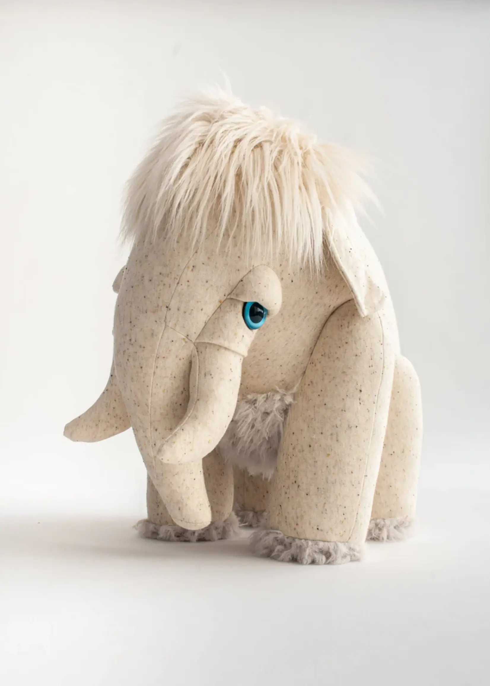 BigStuffed BigStuffed - THE MAMMOTH - IVORY