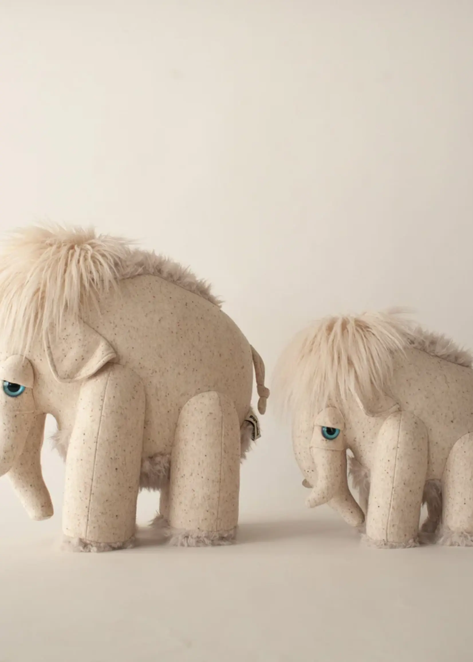 BigStuffed BigStuffed - THE MAMMOTH - IVORY