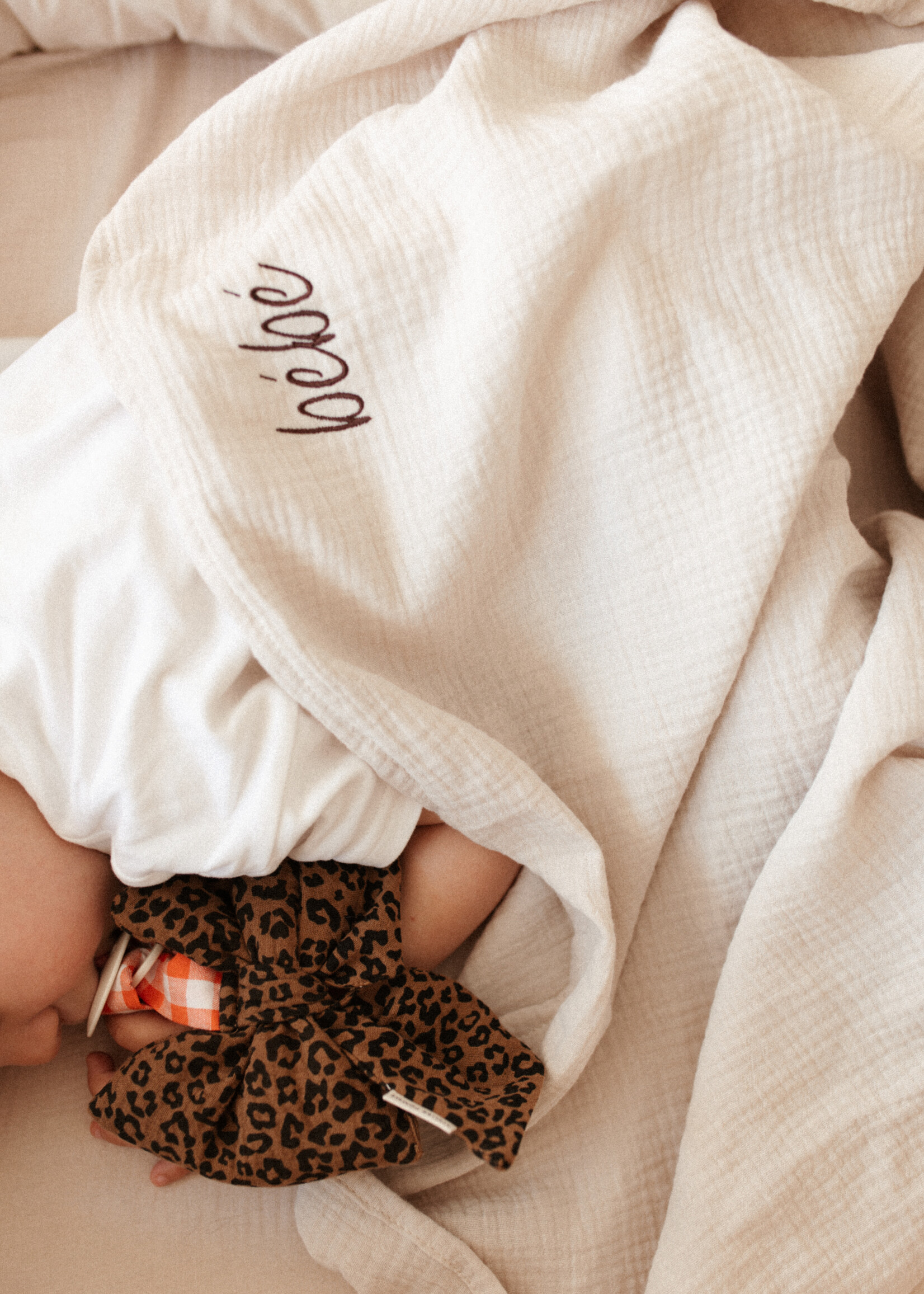 Atelier POMME PUT A BOW ON IT LEOPARD