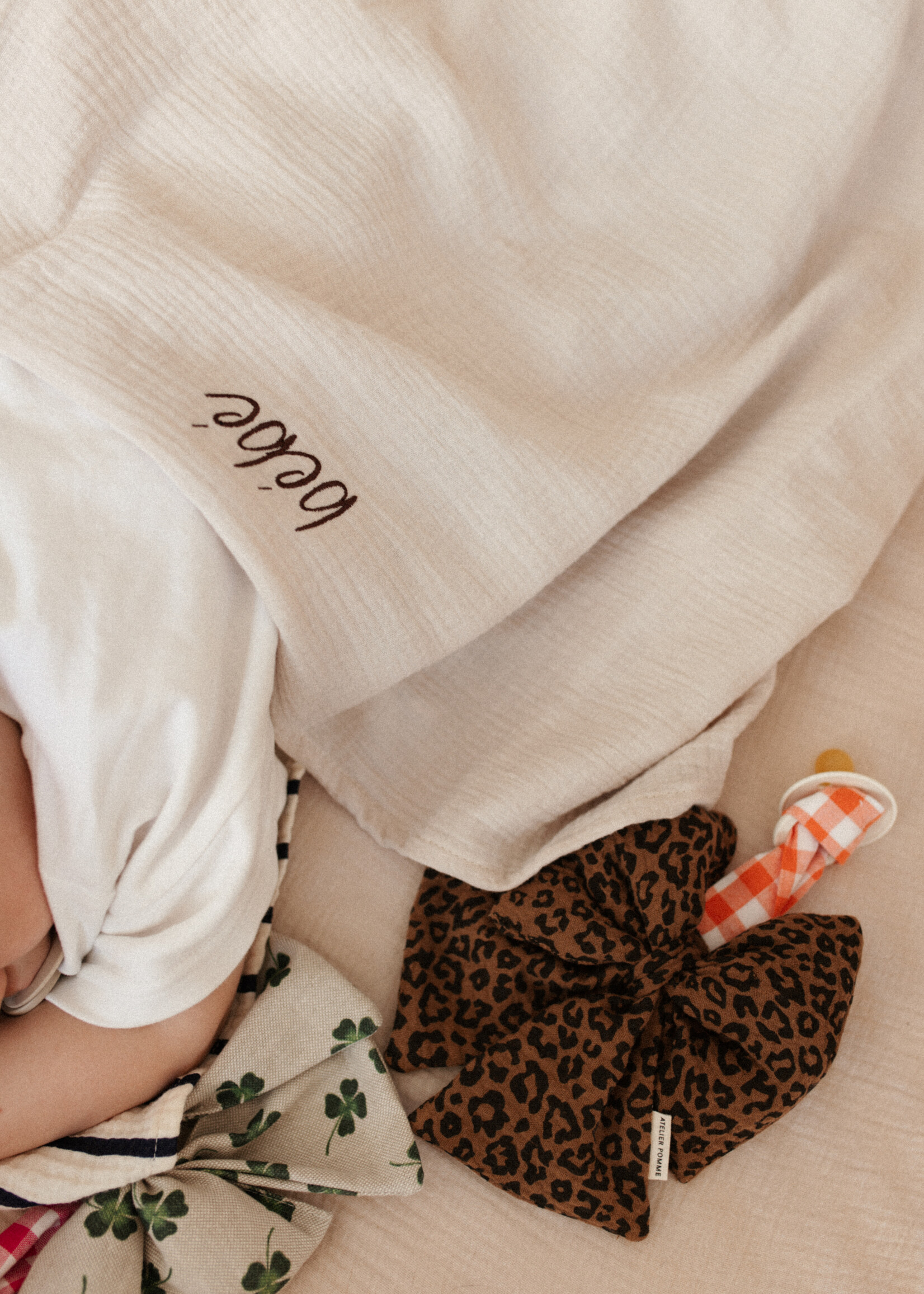 Atelier POMME PUT A BOW ON IT LEOPARD