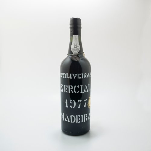 D'Oliveiras Madeira Sercial 1977 D'Oliveiras Madeira Sercial 1977
