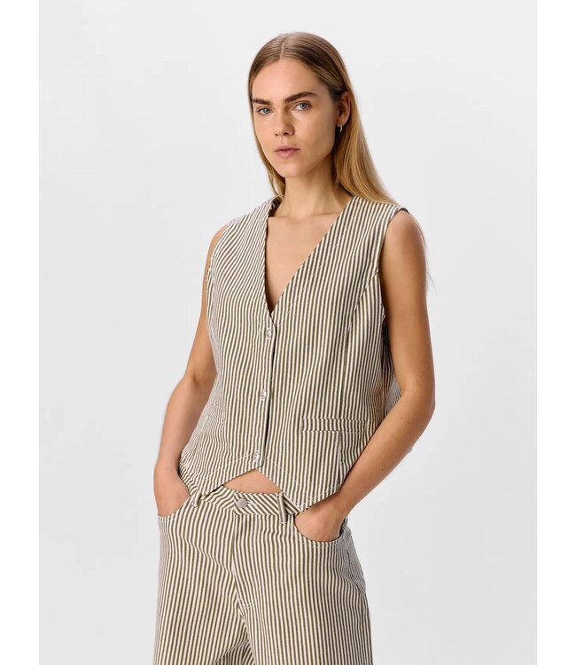 Object OBJMOLLIE RE Waistcoat - Cloud Dancer Capulet Olive