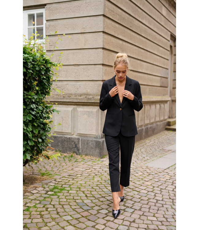 KAFFE KAsakura HW Cropped Pants - Black