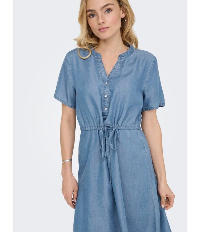 JDY JDYJASPER Dress Medium Blue Denim – Dames denim jurk met V-hals en tunnelkoord