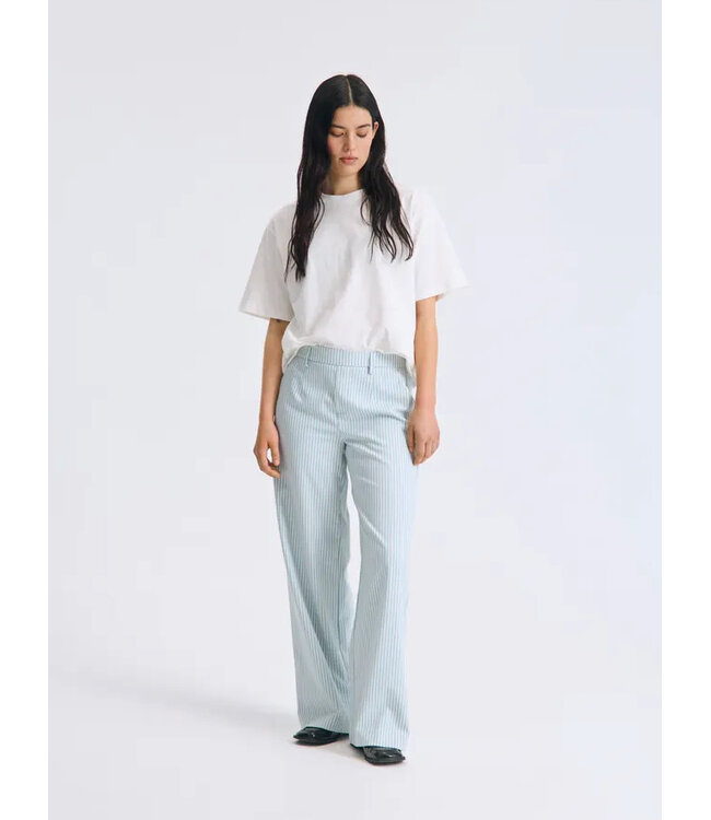 Object OBJLISA Wide Pant AOP - Cloud Dancer Winter sky