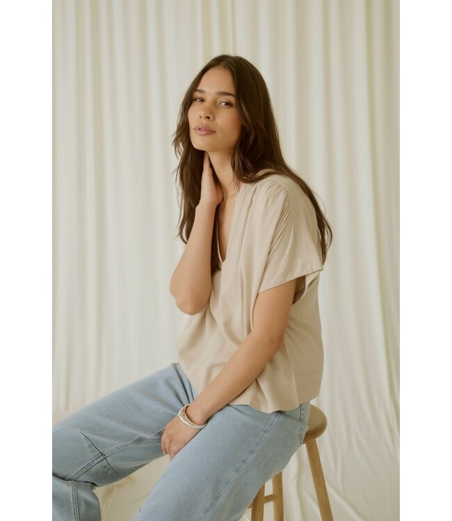 KAFFE Dames blouse KAmilia Feather Gray – luchtige viscose linnen blouse beige