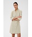 KAFFE KAmilia dames hemdkleedje in Chinchilla Chalk Stripe met taillekoord en knoopsluiting