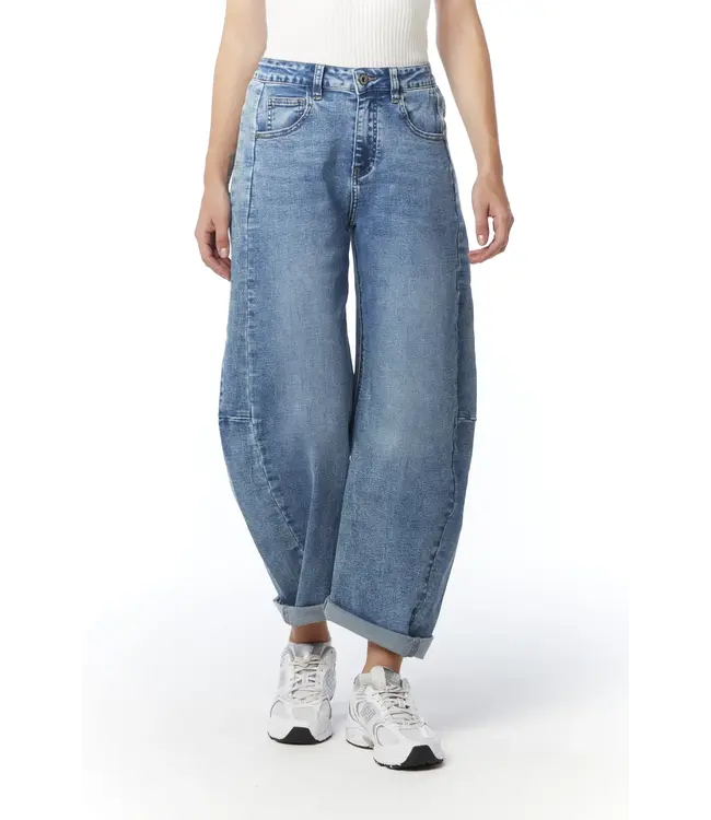 Courage Medium blauwe dames barrel jeans 7/8 met omslag, zachte stretch denim en comfortabele trendy pasvorm