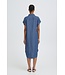 b.young BYKOSMO dames hemdkleedje in mid blue denim, losse pasvorm met TENCEL™ lyocell en knoopsluiting