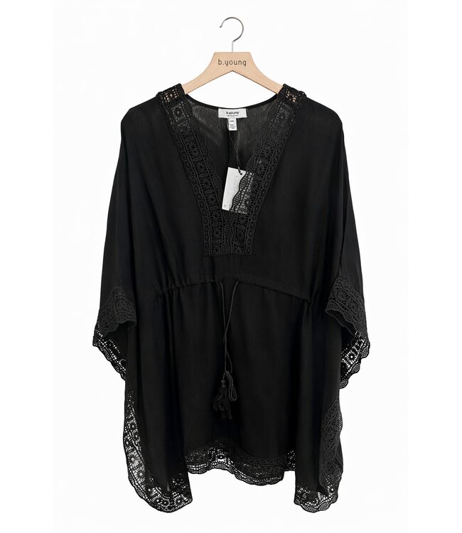 b.young BYVEVA Beach Cover - Dames zwarte strandponcho met kantdetails en strikkoord in de taille