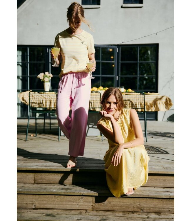 Freequent FQLAVA Ankle Pant Sweet Lilac - Enkellange dames broek in roze linnenmix