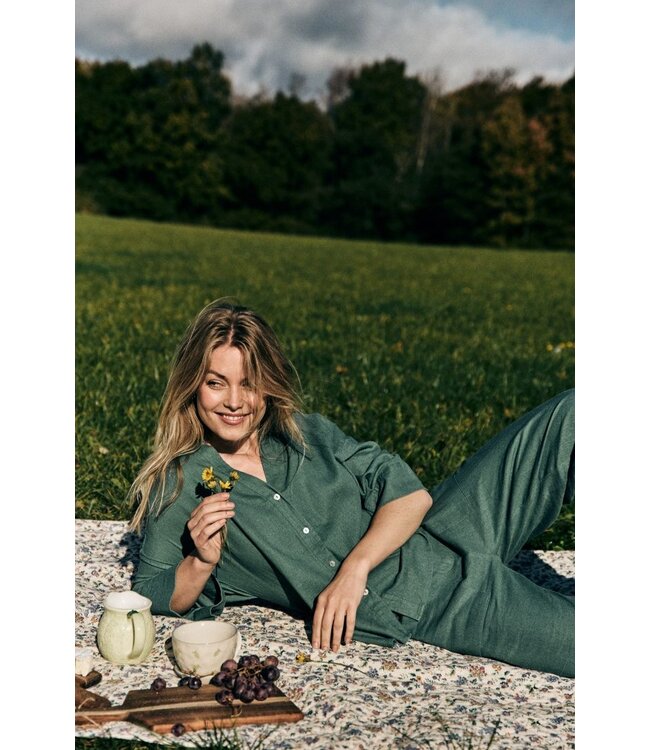 Freequent FQLAVA Pant Dark Forest - Linnen dames broek in donkergroen met elastische taille