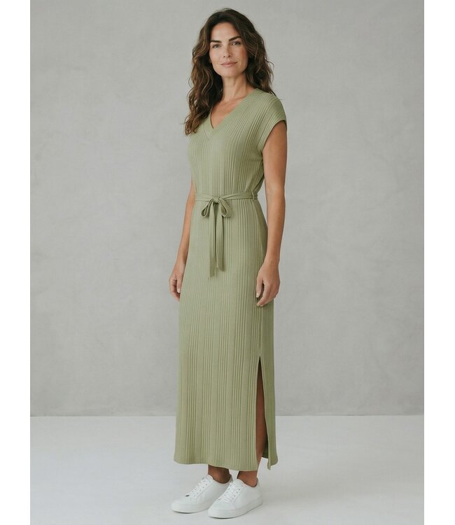 JDY JDYSONAL - fijn gebreide lange dames jurk in sage groen met subtiele glitter