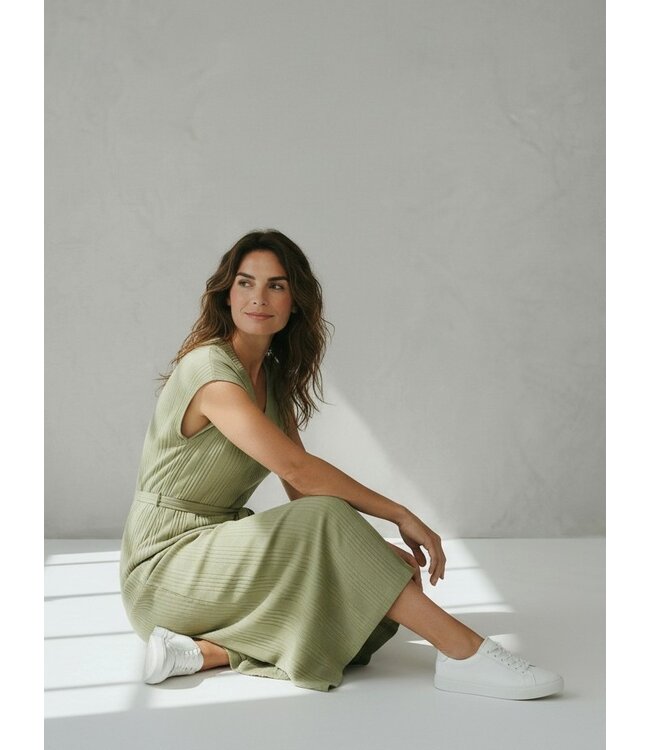 JDY JDYSONAL - fijn gebreide lange dames jurk in sage groen met subtiele glitter