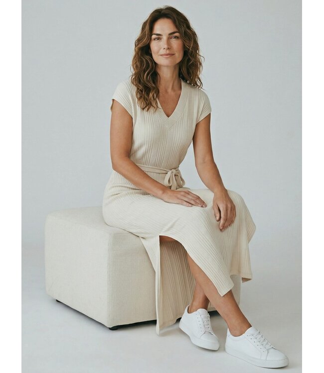 JDY JDYSONAL - fijn gebreide lange dames jurk in beige melange met subtiele glitter