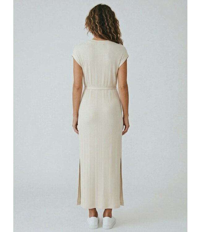 JDY JDYSONAL - fijn gebreide lange dames jurk in beige melange met subtiele glitter