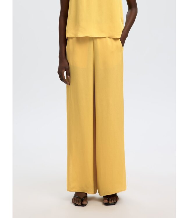 Selected Femme SLFLAURA Slit Pant – dames broek met wijde pijpen en zijsplit