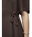 Object OBJSANNE Short Dress – Bruine dames jurk met V-hals, pofmouwen en strikceintuur