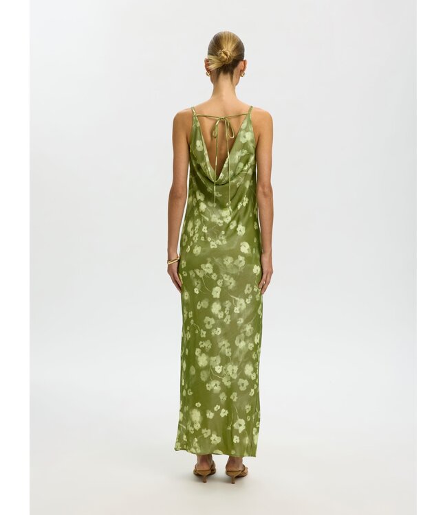 Selected Femme SLFGIONA groene satijnen dames maxi jurk met bloemenprint