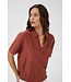 KAFFE KAemily roestbruine dames blouse met V-hals