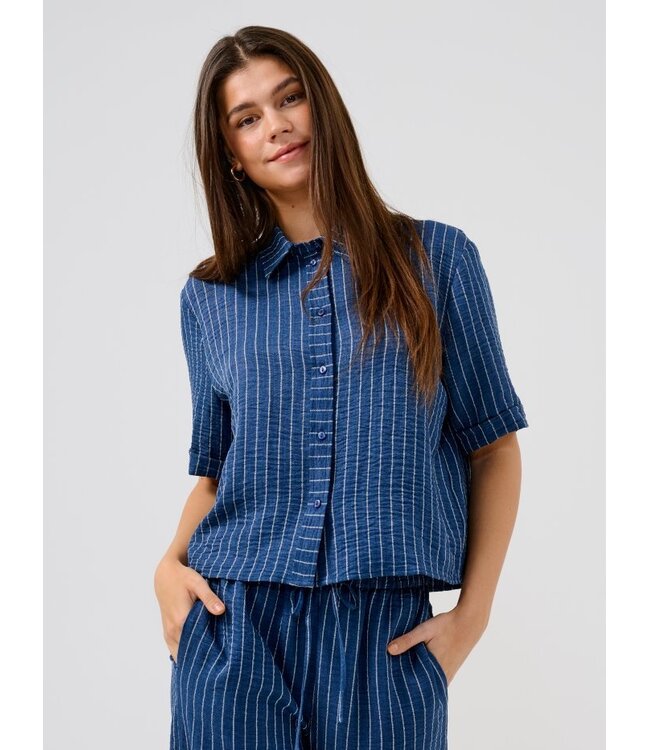 JDY JDYPOWER insignia blue stripe geweven dames cropped overhemd