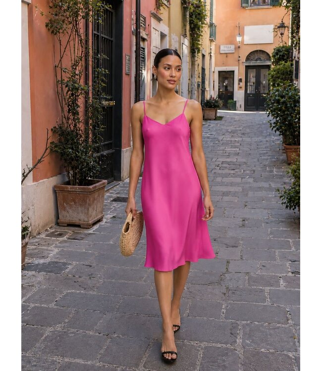 Selected Femme SLFTALIA Lena satijnen jurk in Phlox Pink met verstelbare spaghettibandjes