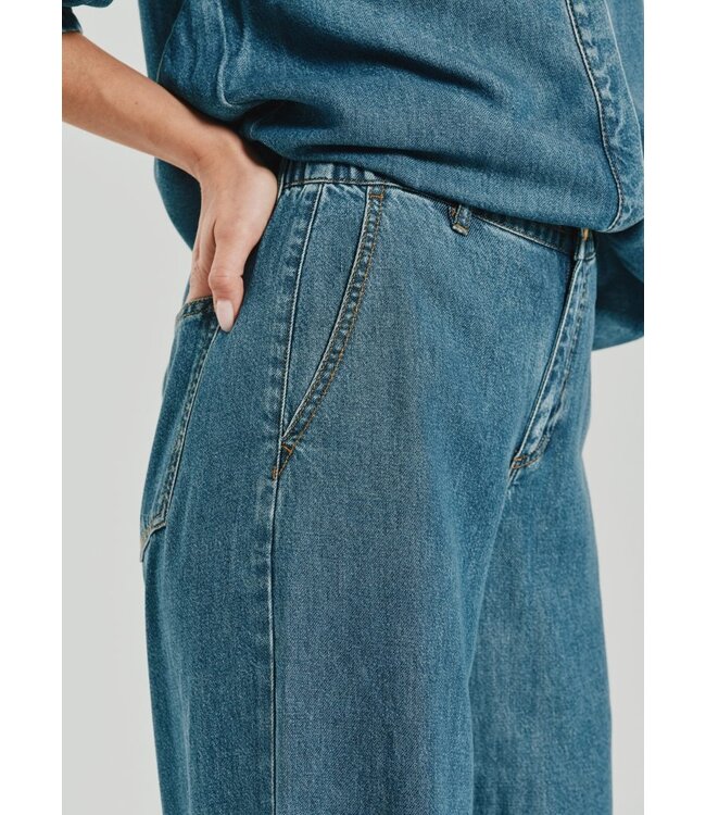 Freequent FQMILO Broek Medium Blue Denim van Lyocell – Wijde Denim Broek met Elastische Taille