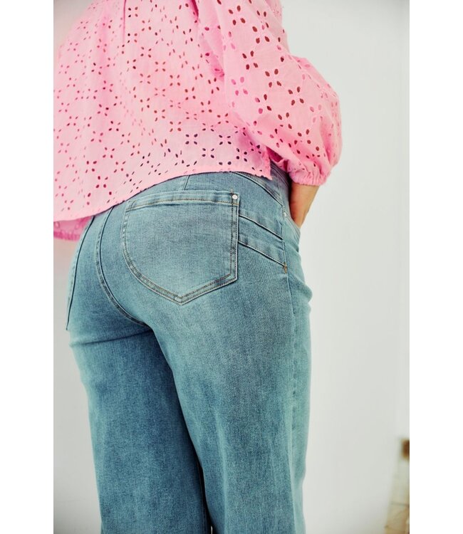 Freequent FQLOPEZ damesjeans Light Blue Denim met push-up effect en wijde pijpen