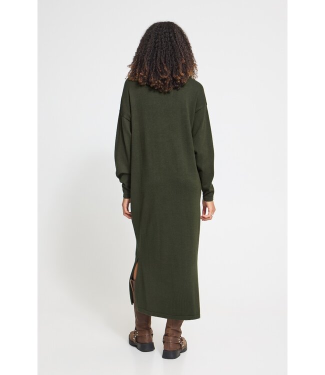 ICHI IHLULS Dress 2 Rosin – Gebreide dames midi jurk met polokraag