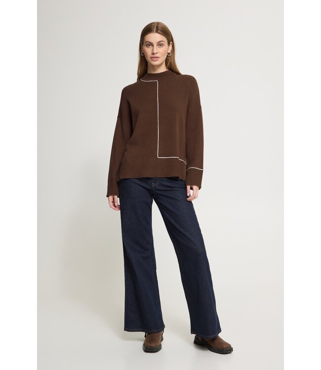 ICHI IHBALLIA LS3 Chicory Coffee – Bruine dames trui met contrastdetail