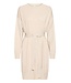 ICHI IHLULS Dress Oatmeal Melange – Beige gebreide damesjurk met ceintuur