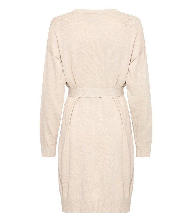 ICHI IHLULS Dress Oatmeal Melange – Beige gebreide damesjurk met ceintuur