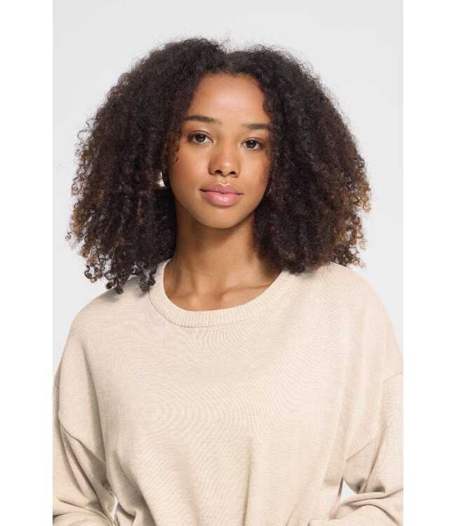 ICHI IHLULS Dress Oatmeal Melange – Beige gebreide damesjurk met ceintuur