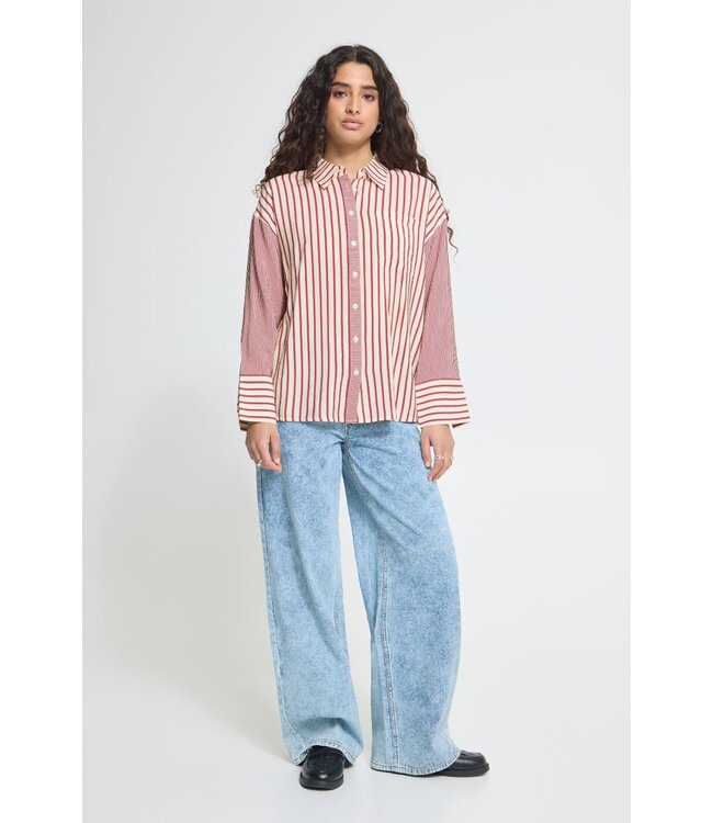 ICHI IHLOURI Shirt Rhododendron/White Stripe – Gestreepte damesblouse