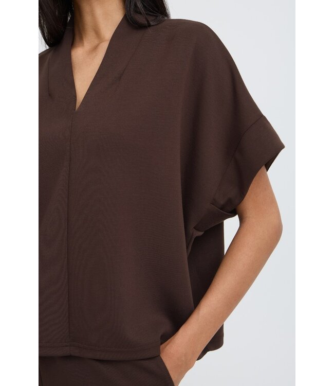 b.young b.young BYPUSTI V-Neck Vest Java – Bruine dames top met V-hals