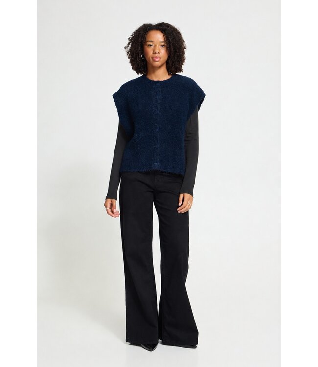 ICHI ICHI IHSARISA WA2 Maritime Blue – Mouwloos bouclé vest met knopen