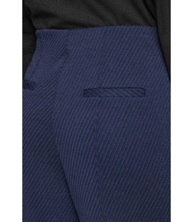 ICHI ICHI IHKATE Twillish Wide Pant Maritime Blue/Black – Blauwe--Zwart gestreepte broek met wijde pijpen