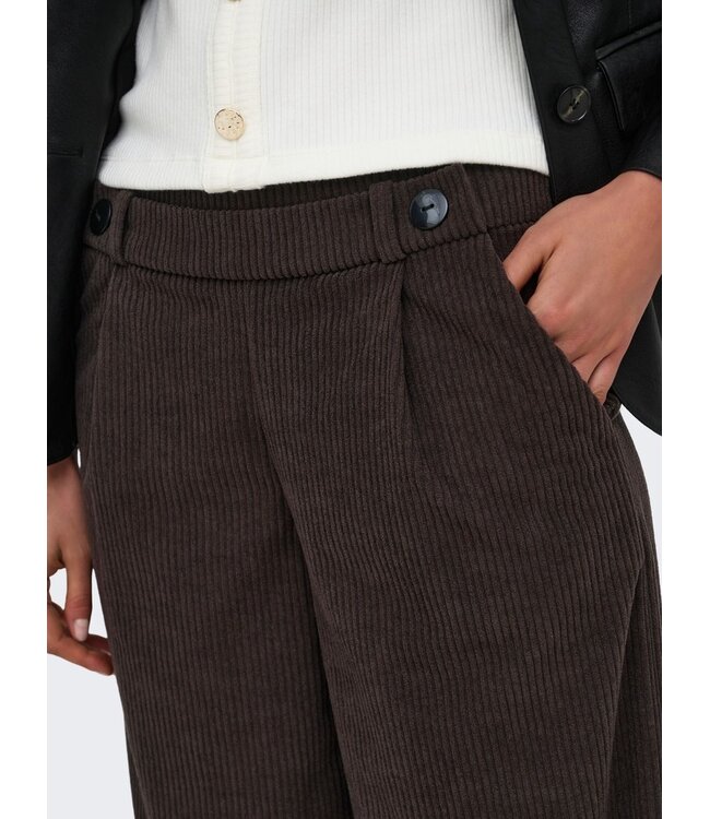 JDY JDYGEGGO Corduroy Pant Coffee Bean – Bruine ribfluwelen broek met wijde pijpen