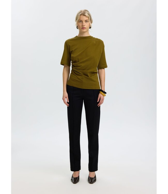 Selected Femme SLWTAJ Light Twist T-shirt Fir Green – Groene damestop met asymmetrische plooien