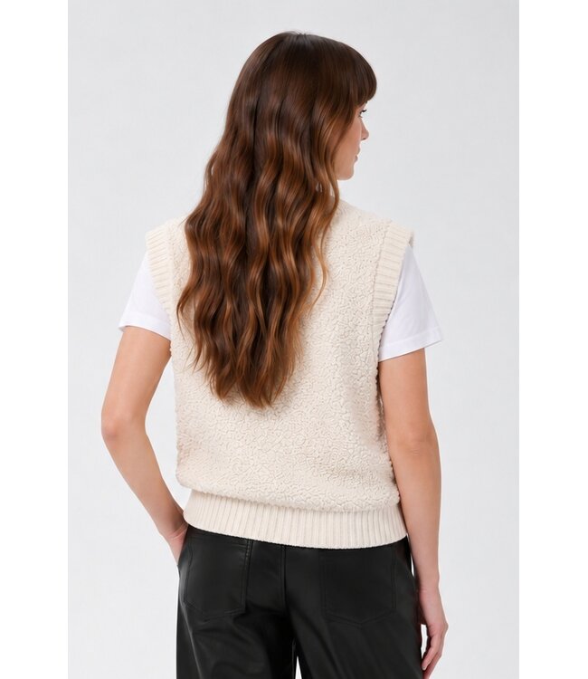 JDY JDYEIRA Life On Button Vest Birch – Fluffy ecru damesvest met knopen