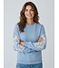 JDY JDYMESA Mindy Emb Sweat Windward Blue – Lichtblauwe dames sweater met ecru borduurwerk