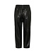 KAFFE KAarensa Barrel Pants Black Deep – Zwarte imitatieleren damesbroek