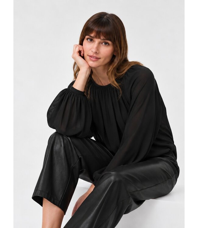 JDY JDYUSO Bubblehem Top Black – Zwarte blouse met wijde mouwen