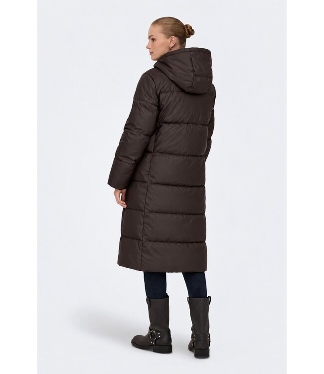 JDY JDYKAMMA Water Rep Long Puffer Chocolate Torte – Lange donkerbruine pufferjas