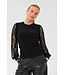 KAFFE KAliana Lace Blouse Black Deep – Zwarte damestop met kanten mouwen
